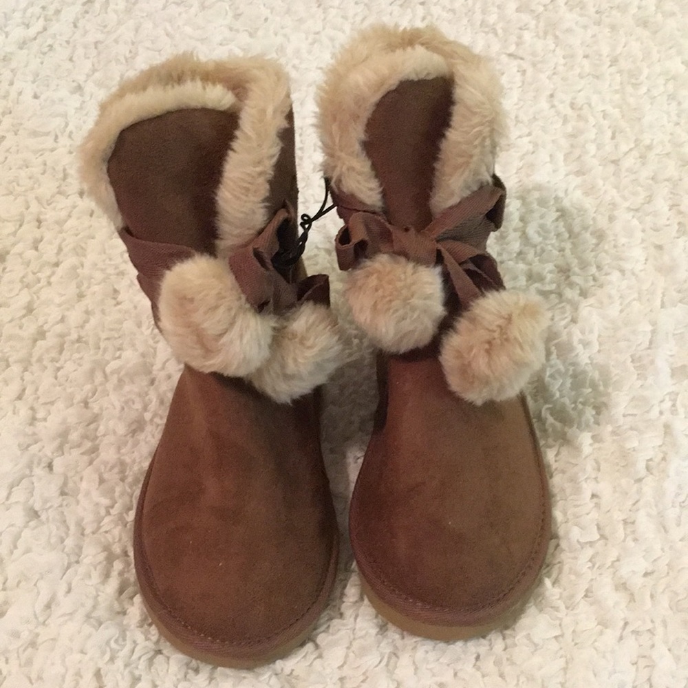 Brown Furry Pom Pom Booties